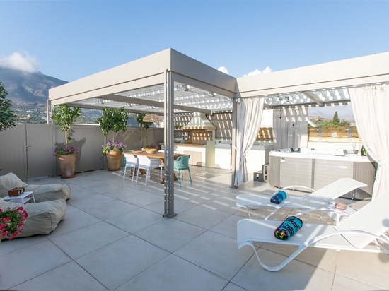 Dreamy rooftop terrace with bioclimatic pergola Cospilouvre