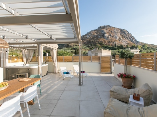 Dreamy rooftop terrace with bioclimatic pergola Cospilouvre