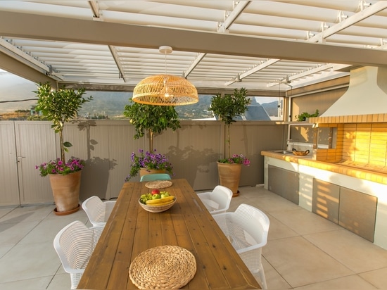 Dreamy rooftop terrace with bioclimatic pergola Cospilouvre