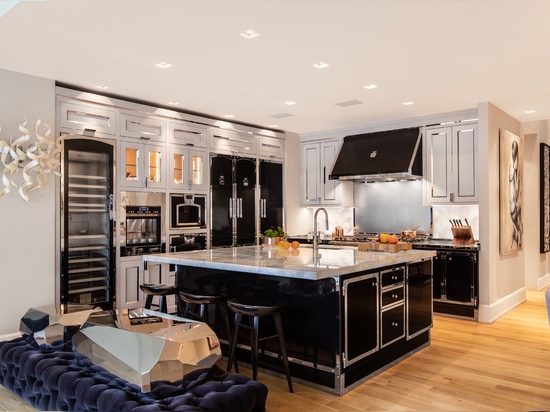 GLOSS JET BLACK AND POLISHED CHROME WITH LIGHT OAK CABINETS