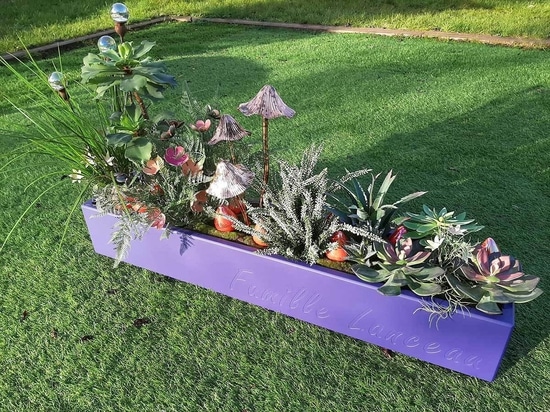 Durable and personalized planters to decorate graves