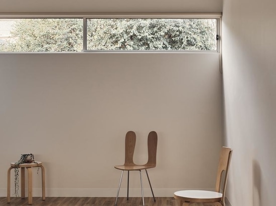 Colour and transparency define this Melbourne house by Krisna Cheung Architects