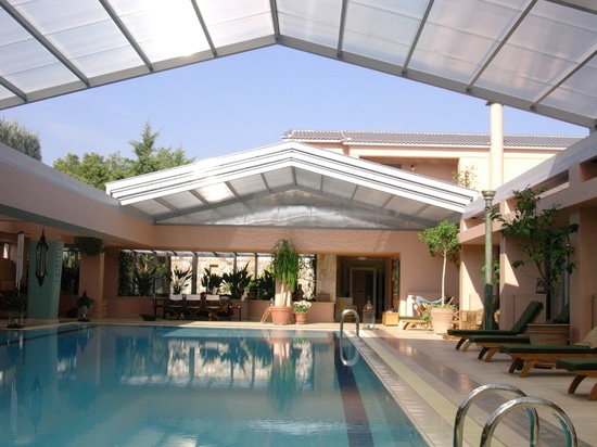 Sliding polycarbonate roof