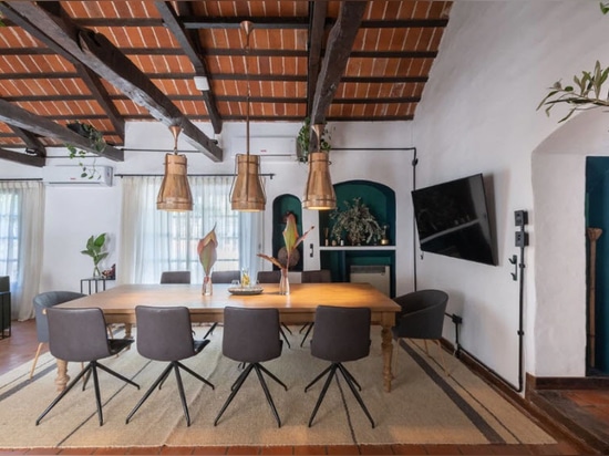 An office disguised as a home in Cordoba