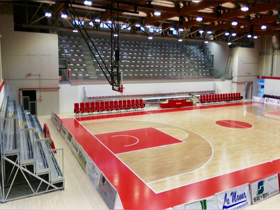 PREFABRICATED GRANDSTANDS AT THE SPORTS HALL OF CENTO