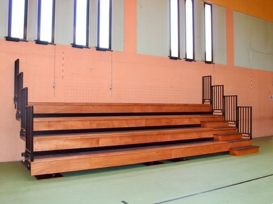 TELESCOPIC GRANDSTANDS AT THE ZANICA ELEMENTARY SCHOOL