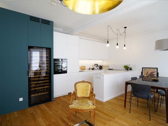 [ DECO TREND ] Wine cabinet in the living-room or kitchen, no need to choose!