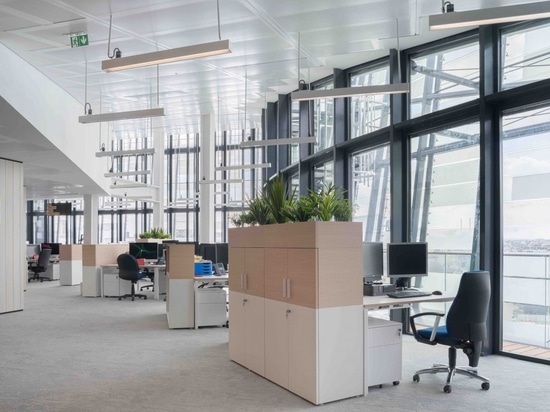 Open office space for Le Monde Group.