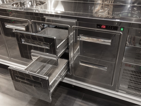 Frigomeccanica presents the new furniture and refrigerated display cases for Horeca and Food