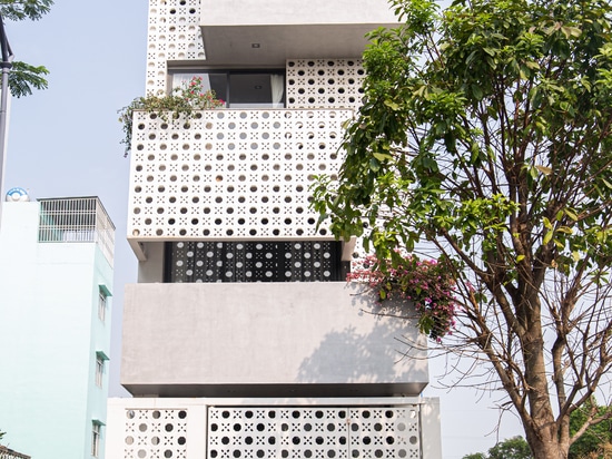 Facade concrete blocks