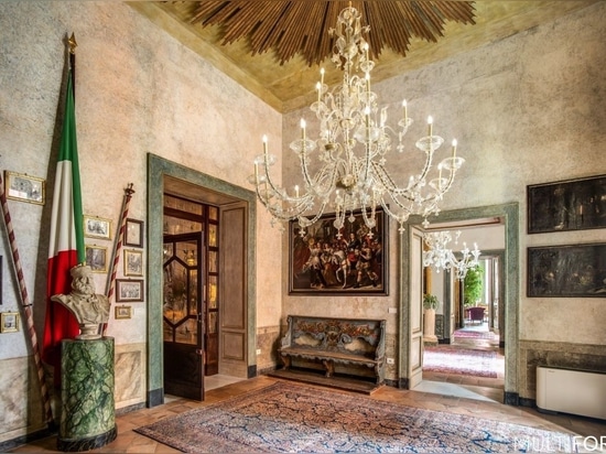 Huge classic chandeliers for a unique Italian historic building