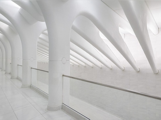 glass and steel ‘wings’ that allow natural light to pass through the rail platforms