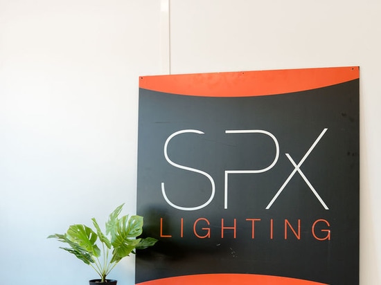 SPX LIGHTING - New production site in Issoudun (36)