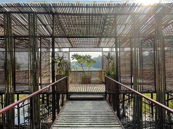 Made of wood + bamboo, this restaurant pavilion in Bangladesh adapts to ...