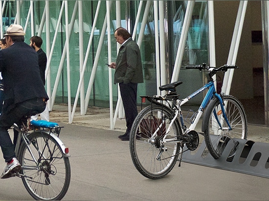 Cervic Environment bicycle and scooter racks: definitive solution for parking in public spaces.