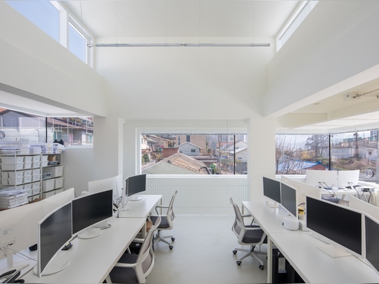 Basics Office Building / Liso Architects