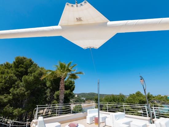 KE shade sails enhance the magical interaction between land and sea in the new, tailor-made, panoramic terrace at Gargano resort