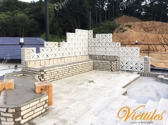 Breeze cement blocks help to reduce the occult, effectively prevent heat, make the house more airy and bright, and save energy significantly.