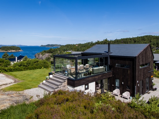 KE selected for a country house suspended between the forest and the sea in Norway