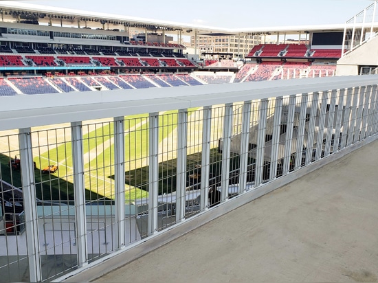 St Louis CITYPARK features WDZ-615 Welded Wire Mesh in areas to keep fans safe