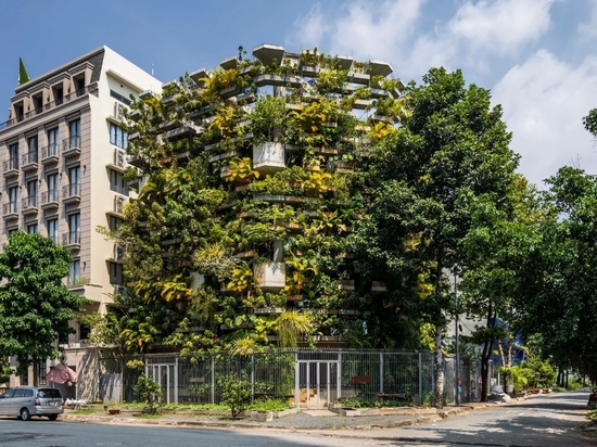 Vo Trong Nghia Architects wraps own office in urban fruit and vegetables farm