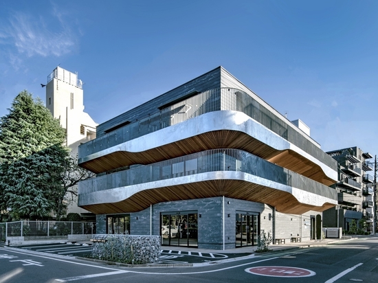 Enhako Building / Organic Design Inc.