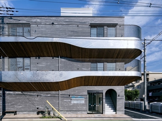 Enhako Building / Organic Design Inc.