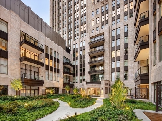 The studio opened up a courtyard with the complex. Photo by Darris Lee Harris