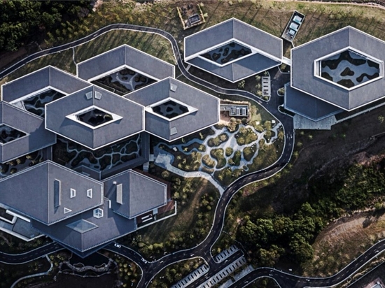 Wucheng Migrant Bird Town Hotel by CCD