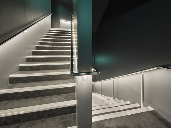 CROSILUX LED handrails