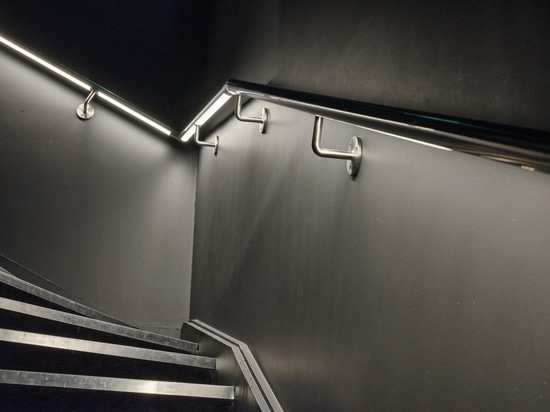 CROSILUX LED handrails