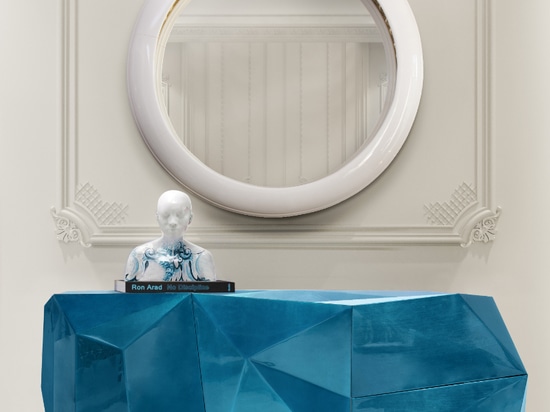 DIAMOND BLUE SIDEBOARD