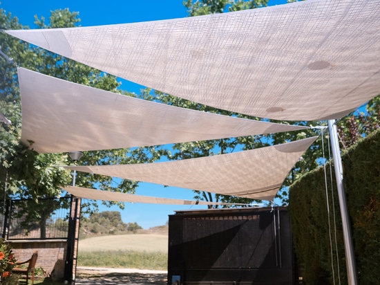 Shade with boat sails