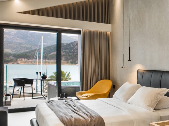 Refinement, elegance and relaxation: the Ritmonio bathroom design for the Canale Hotel & Suites in Argostoli, Kefalonia.