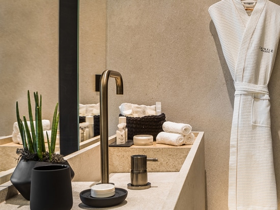 Refinement, elegance and relaxation: the Ritmonio bathroom design for the Canale Hotel & Suites in Argostoli, Kefalonia.