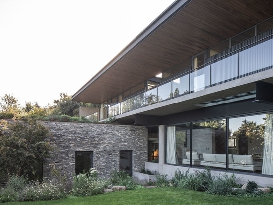 La Cumbre House / LKDM Arquitectos