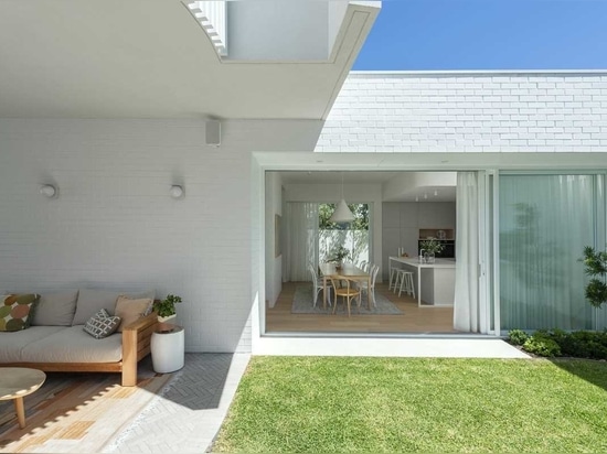 A White Palette Helps Connect This Heritage Home With Its New Addition