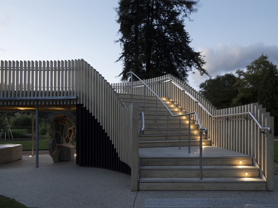 Cambridge University Botanical Gardens | Non-Slip Decking Case Study