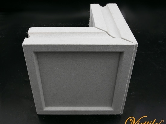 Solid square breeze blocks with a beautiful and standard 45-degree diagonal cut.