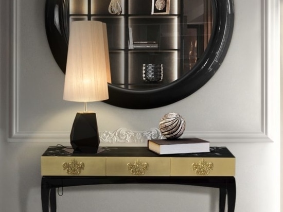 Choose mirrors as a decorative element