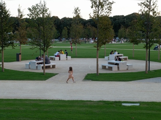 CALZOLARI STREET FURNITURE FOR THE GREEN RENAISSANCE IN MANTUA