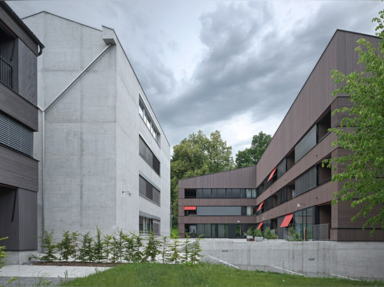 EM2N converts century-old Swiss farm into housing and office complex