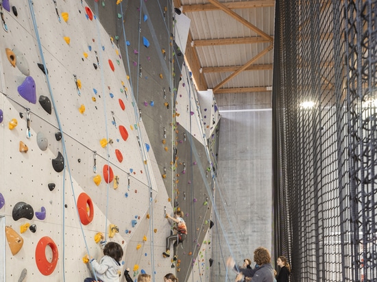 Pietrosella Sports Hall / Versini Architectes Associés + Nome Studio