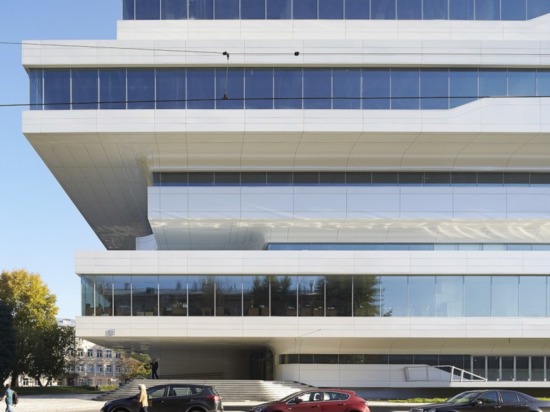 Zaha Hadid’s Dominion Office Building in Moscow boasts a space-age interior