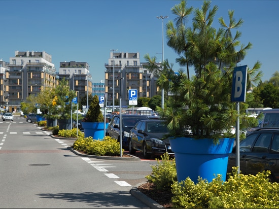 Green Parking Trends in 2024 - XXL Planters for Parking Spaces