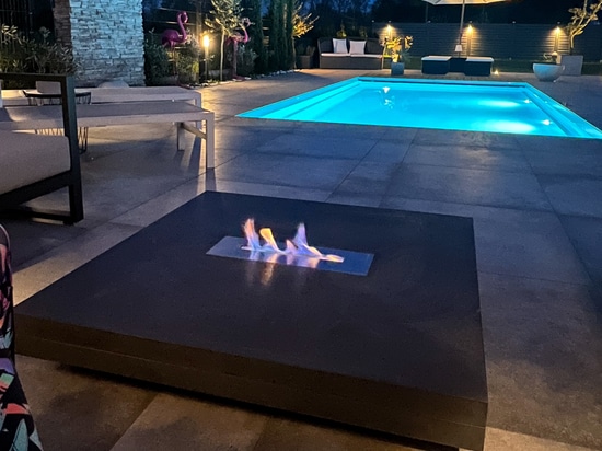 Tabula Ignis: The concrete table with ethanol fireplace, an award-winning masterpiece