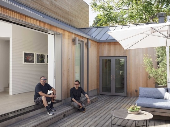 This Renovated 90s Home Includes A New Exterior Made Of Alaskan Yellow Cedar Siding