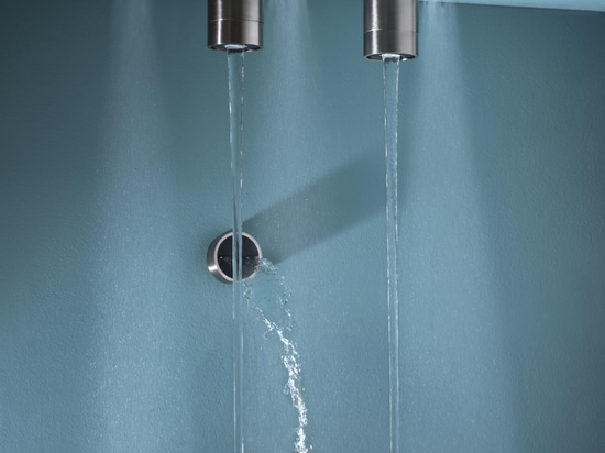 The evolution of Diametro35 continues with Diametro35 Wellness and Diametro35 Wellness Impronte: modular shower heads that can be combined according to needs and preferences, to customize the showe...