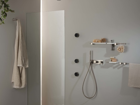 The evolution of Diametro35 continues with Diametro35 Wellness and Diametro35 Wellness Impronte: modular shower heads that can be combined according to needs and preferences, to customize the showe...