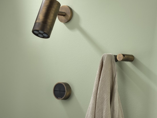 The evolution of Diametro35 continues with Diametro35 Wellness and Diametro35 Wellness Impronte: modular shower heads that can be combined according to needs and preferences, to customize the showe...